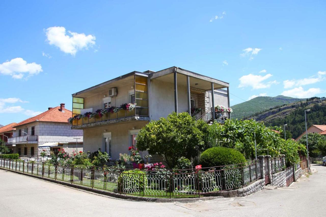 Cvijetna Oaza Trebinje Exterior foto
